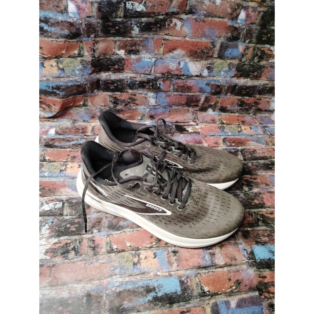 Brooks Hyperion Mens Size Us 11 Grey And White
